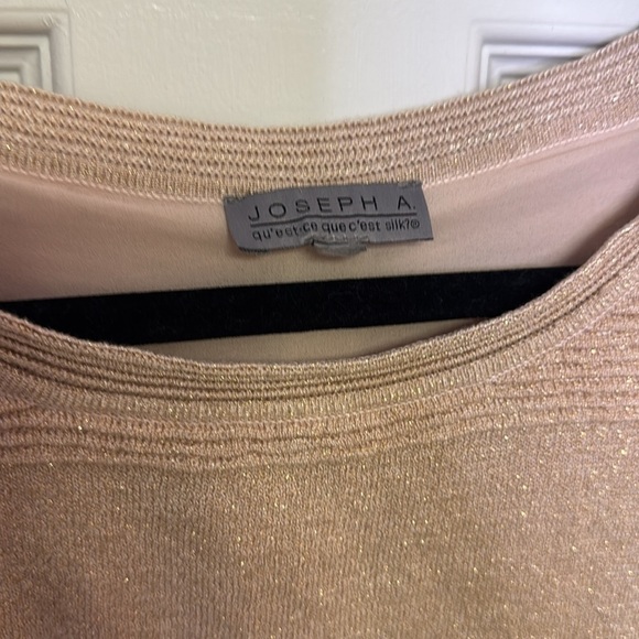 Joseph A. Shimmering Gold Sweater - Picture 2 of 6